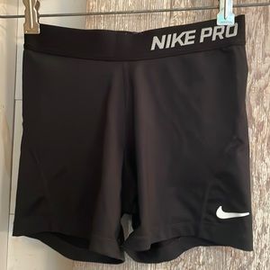 Youth girl Nike Pro black shorts size large athletic